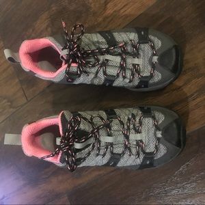 Merrell Vibram Hiking Sneakers Grey Pink Size 5.5